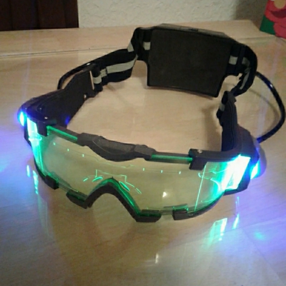 Light-up goggles - Picture 2 of 5